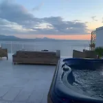 Thomas Sea View Apartamento *