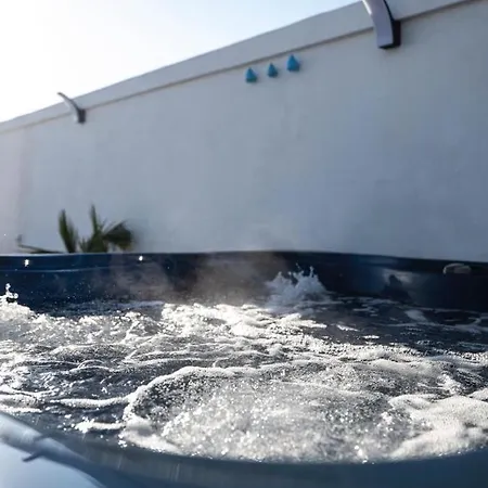 Thomas Sea View Apartment