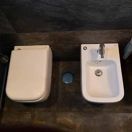 Thomas Sea View Torre del Greco