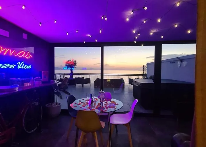 Thomas Sea View * Torre del Greco