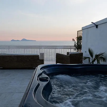 Lejlighed Thomas Sea View