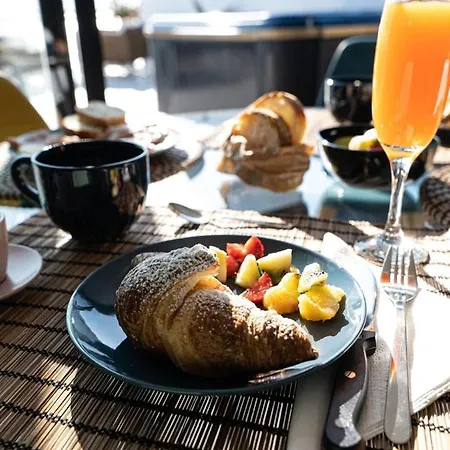 Appartamento Thomas Sea View *