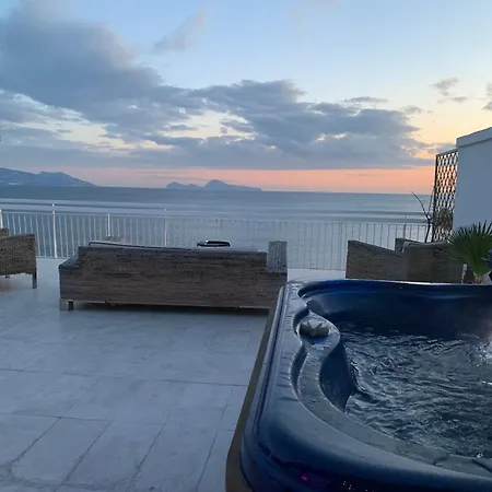 Thomas Sea View Apartment *